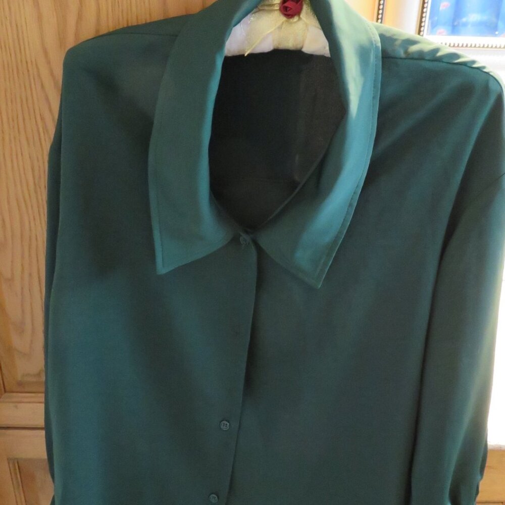 Soft Flowy Dark Shimmer Green Blouse Small (K543)
